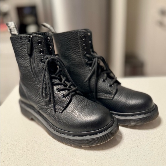 Doc Martins Black Leather Women's Boots - Picture 1 of 6